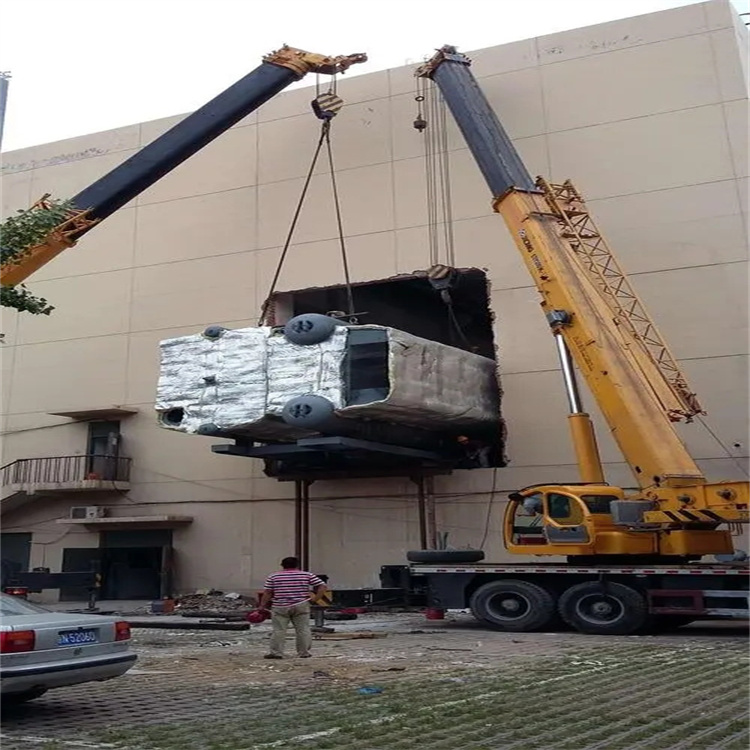 兴化吊车租赁公司电话